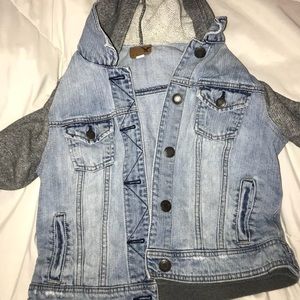 American Eagle Jean Jacket (M)